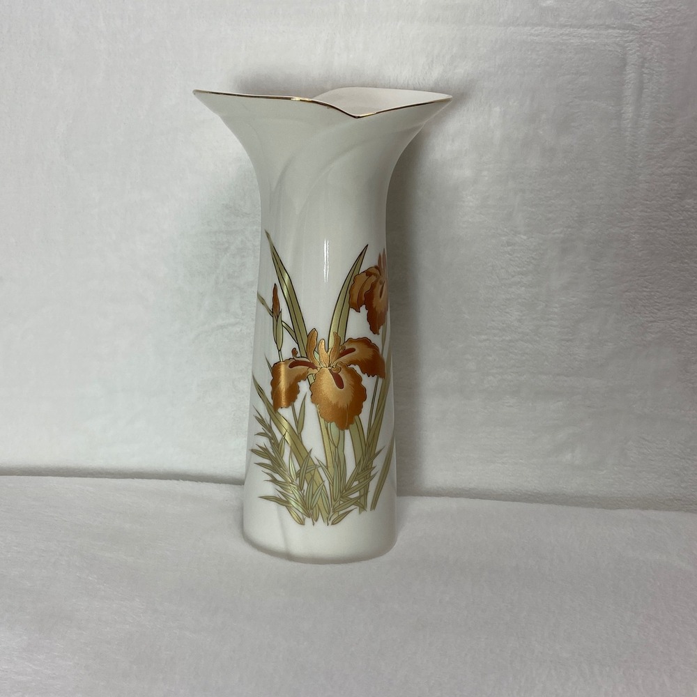 VTG Fine China Japan Orange Iris White Vase Blue Dynasty Stoneware Gilded Vase